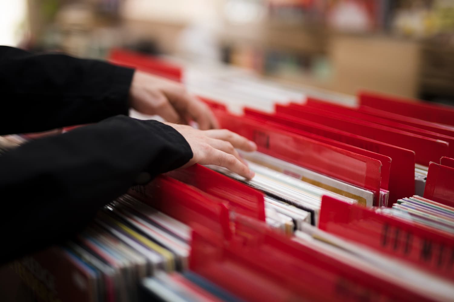 Nou instrument pentru contabili, auditori și manageri: planul de conturi și OMFP 1802/2014 disponibile integral online, cu funcții avansate de căutare și navigare pe plandeconturi.ro