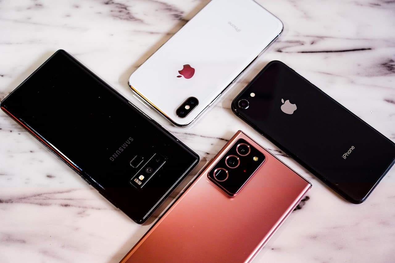 O companie de telefonie lansează rate pentru familie. Care sunt ofertele pentru telefoane și gadgeturi