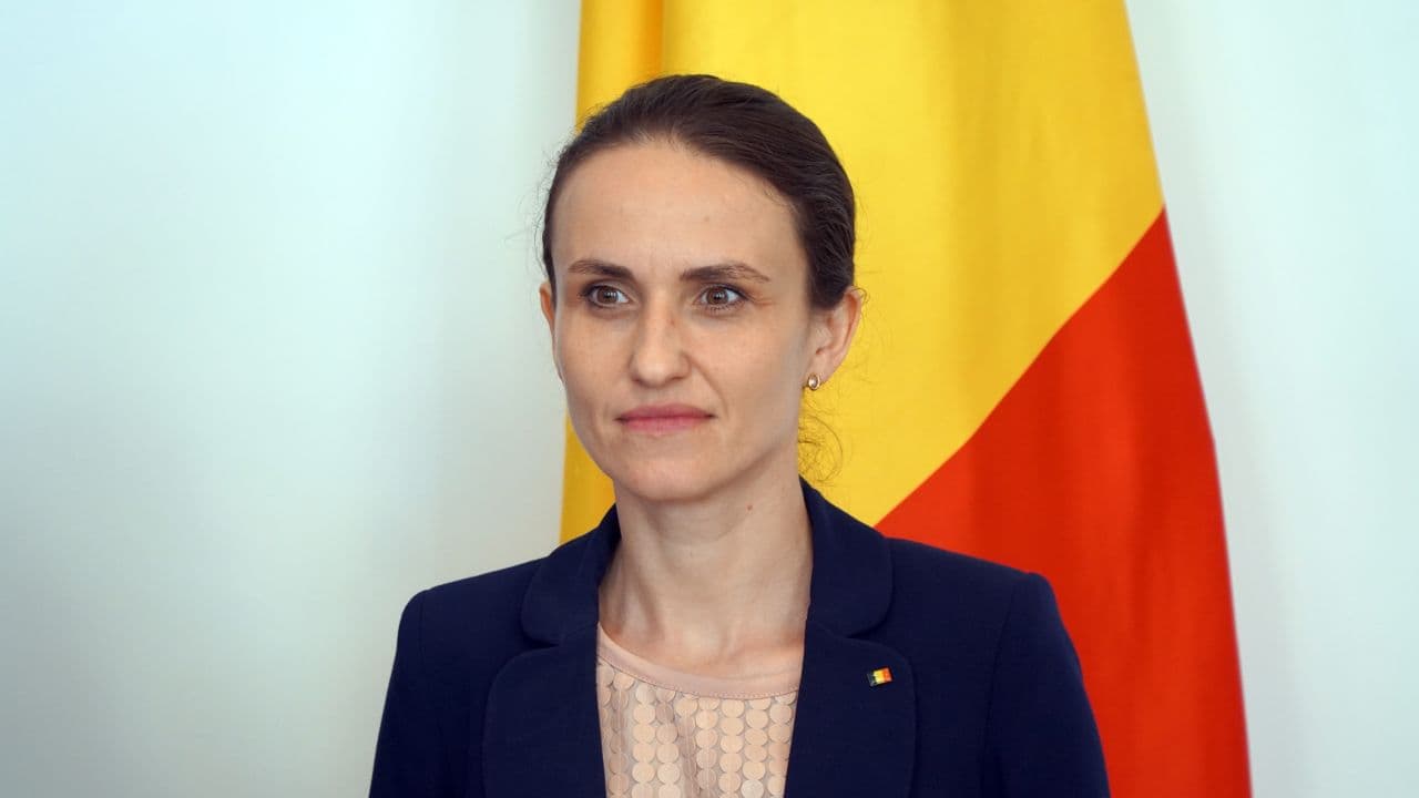 Oana Țoiu: „Un teritoriu al unei țări nu poate fi transferat alteia decât prin voința acelui popor”