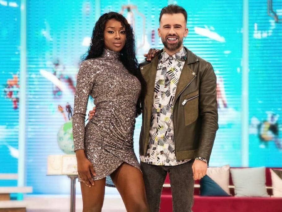 Până la 18 ani, Florin Ristei a câștigat din muzică o avere! În ce a băgat primii 80.000 de euro, consiliat de mama sa