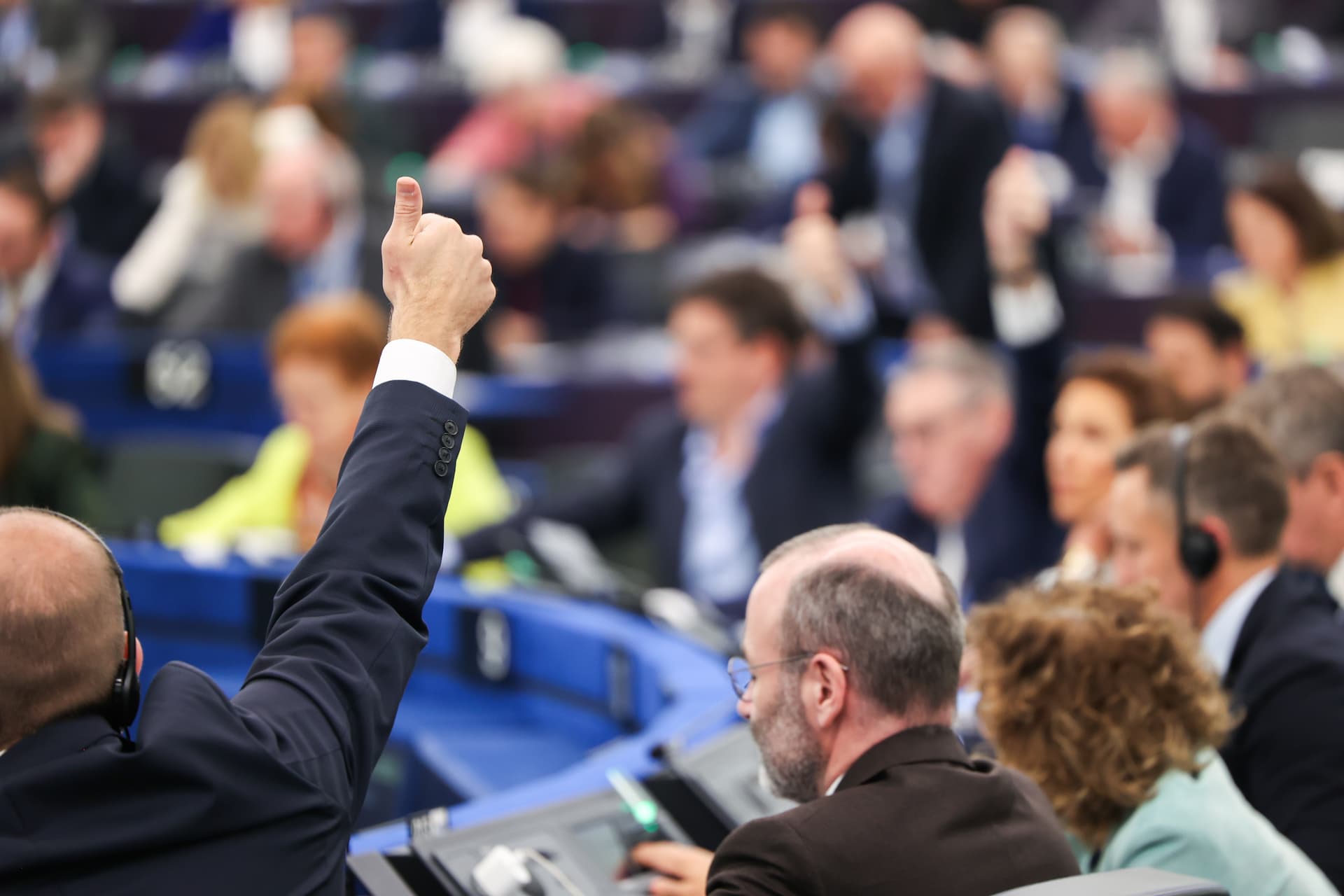 Parlamentul European cere aprofundarea parteneriatului strategic UE-Canada, de la apărare și Ucraina la CETA și cooperarea energetică