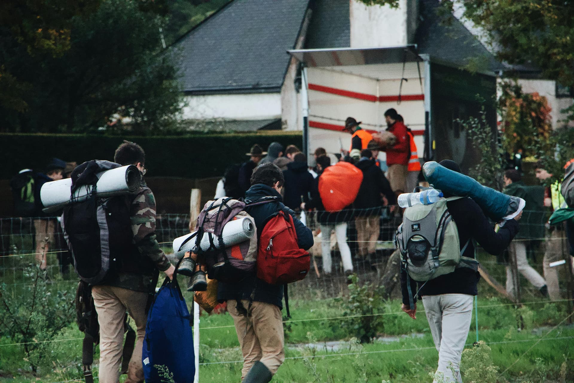 Europa începe lupta împotriva migranților. Va fi la fel ca în SUA?