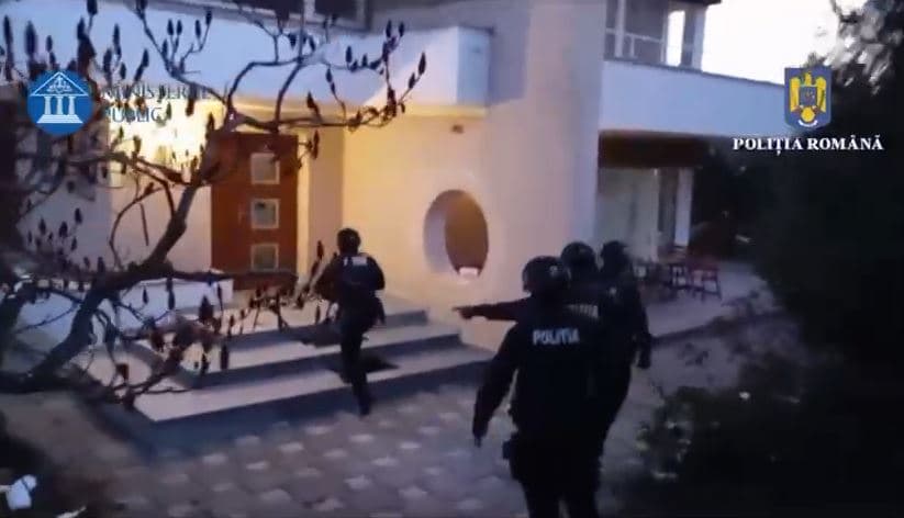 Percheziții de amploare în Capitală și în 9 județe într-un dosar de corupere a alegătorilor
