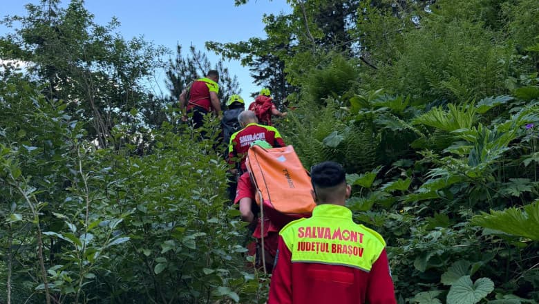 Peste 30 de persoane salvate de pe munte, în doar 24 de ore. Patru victime nu au mai putut fi salvate