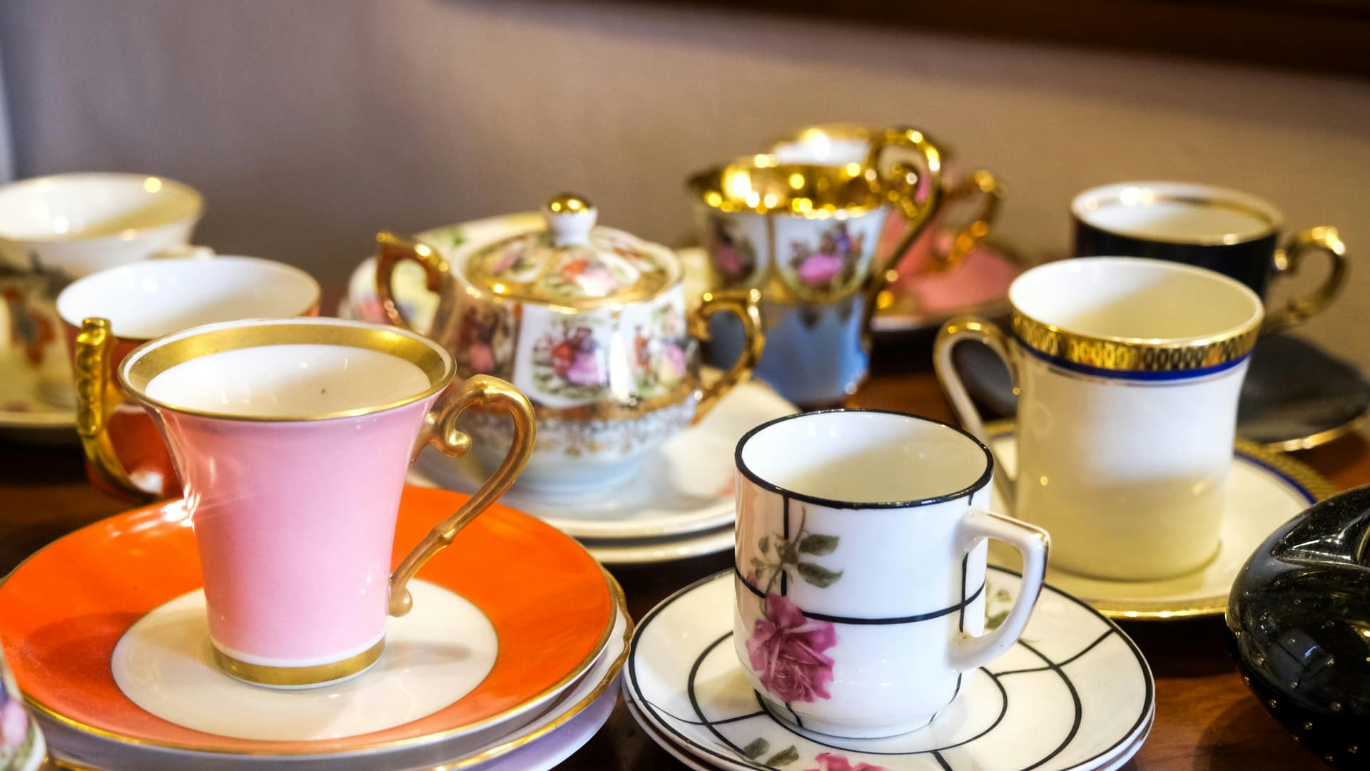 Porcelaine de Limoges devine primul produs artizanal cu indicație geografică protejată la nivelul UE