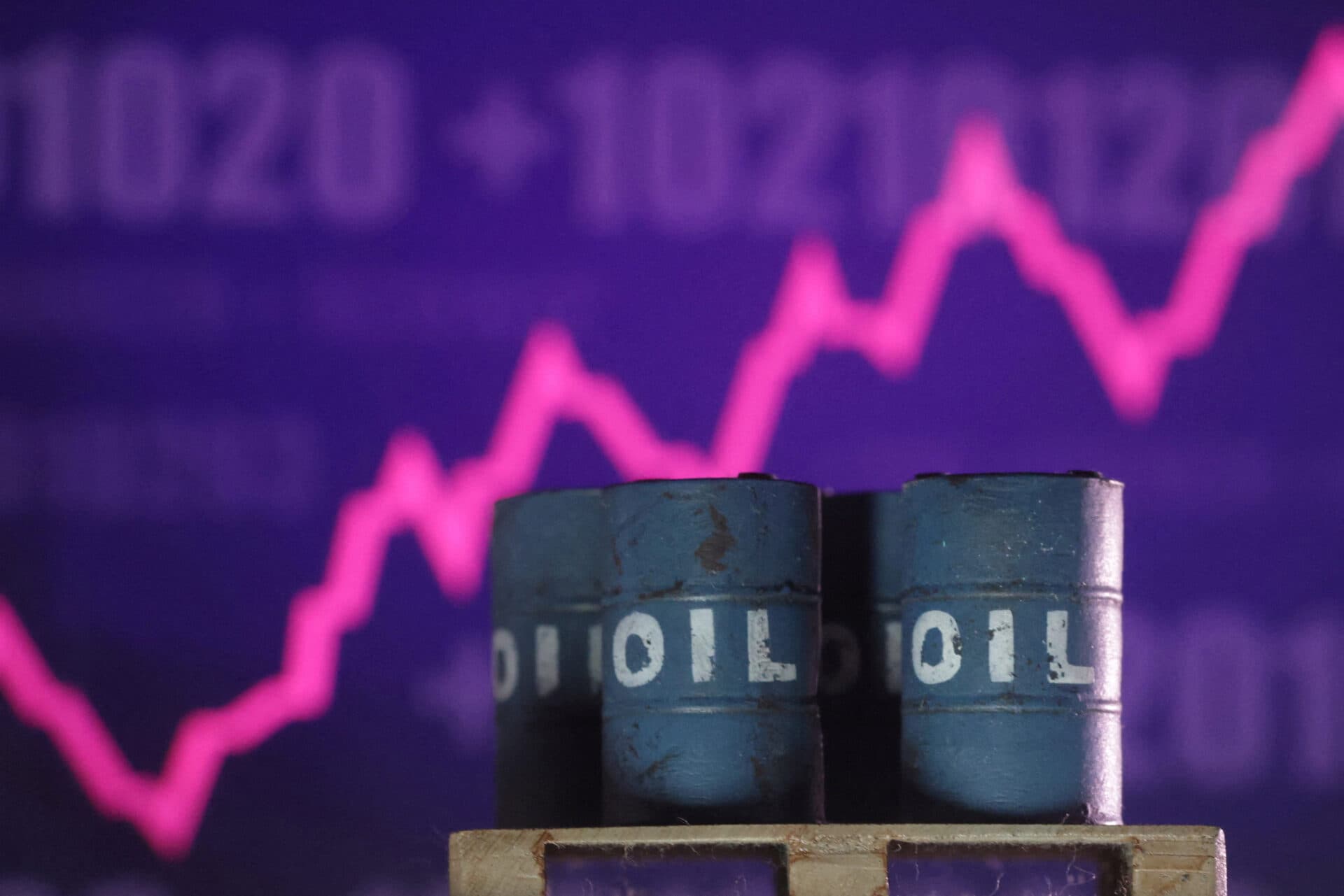 Preţul petrolului Brent a depăşit 109 dolari pe baril, după eşecul negocierilor de pace dintre SUA şi Iran