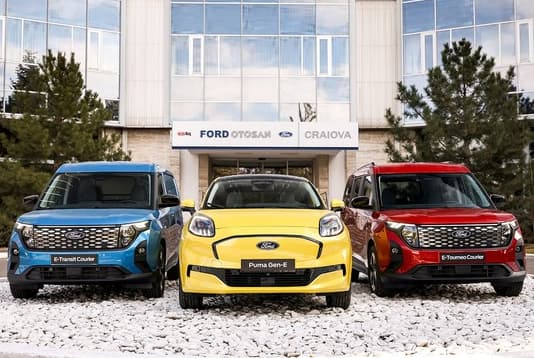 Primele automobile 100% electrice fabricate în România au plecat către clienții din toată Europa! Cum arată Puma Gen-E și E-Transit Courier