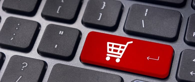 Reprezentanții magazinelor online românești cer tratament egal. „Coletele asiatice intră fără taxe, controale sau etichete”