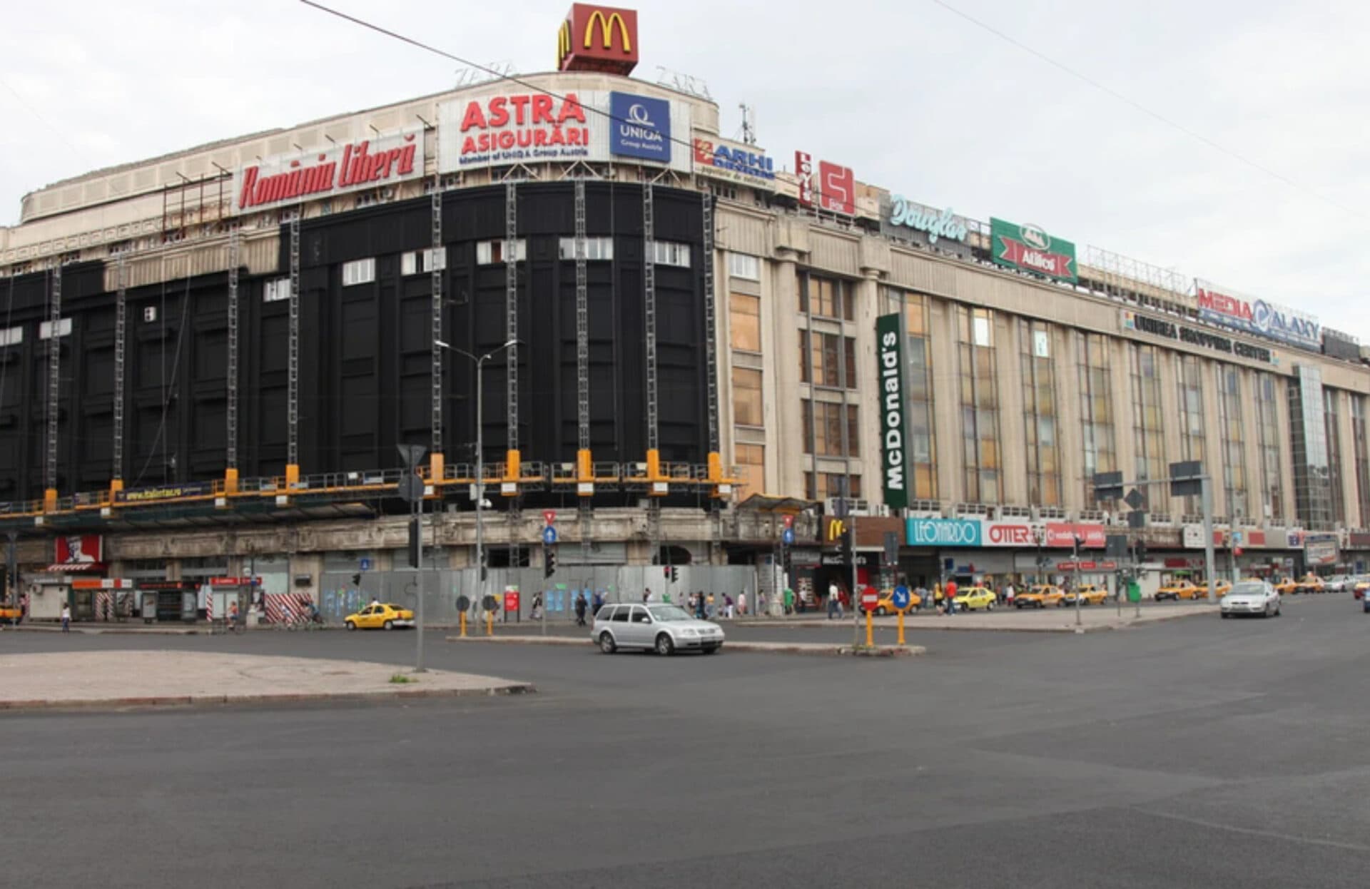 Revine la viață Unirea Shopping Center. În ce se va transforma mall-ul comunismului și simbolul retailului bucureștean din anii ‘90