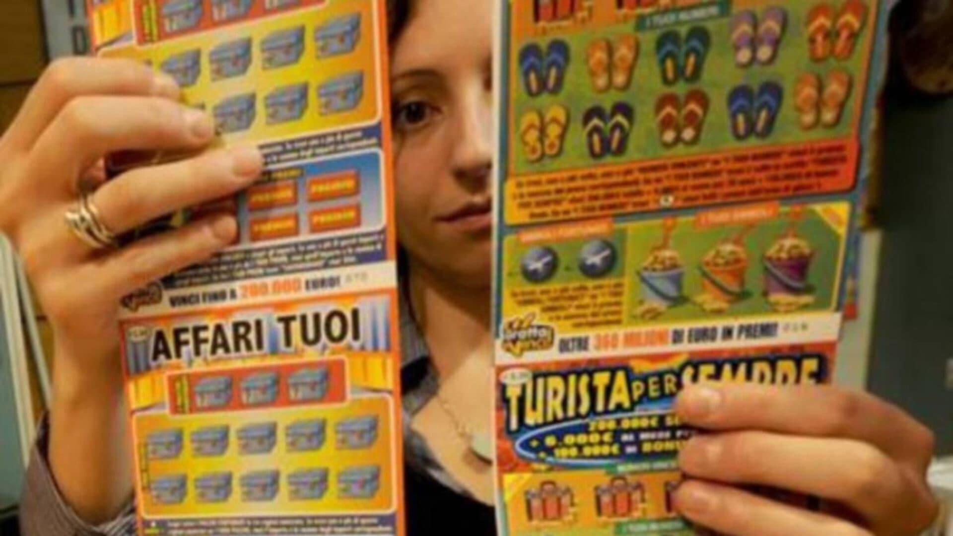Româncă ce a fugit după ce a câștigat 500.000 € la un loz primit cadou de la iubit de 8 martie. Reacția neașteptată a acestuia