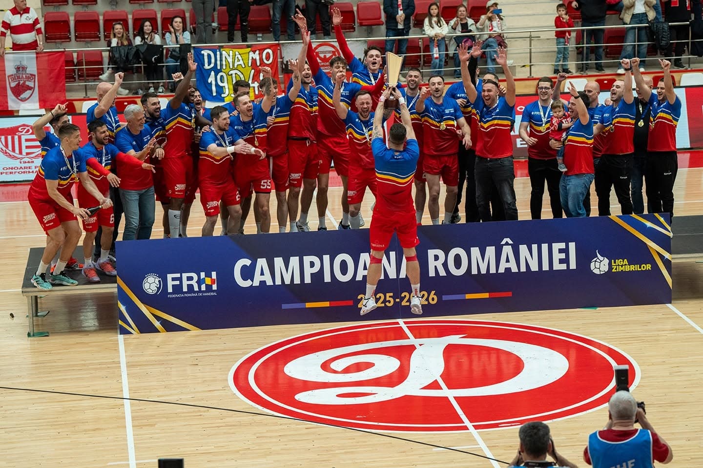 România are trei echipe în Champions League-ul handbalului! Format nou din sezonul viitor