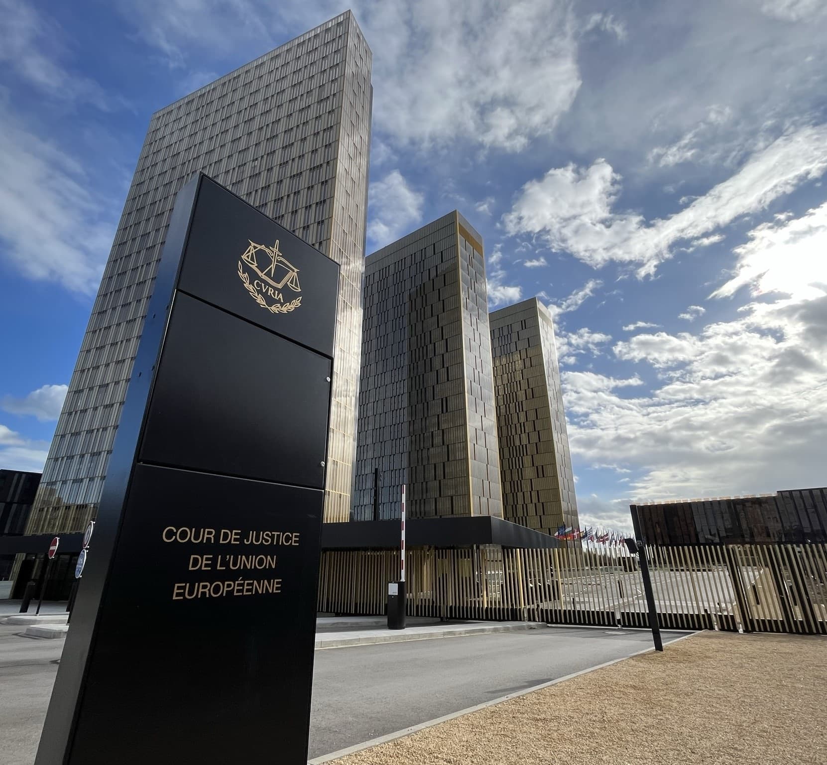România riscă să piardă sute de milioane de euro. Un proces cu miză uriașă