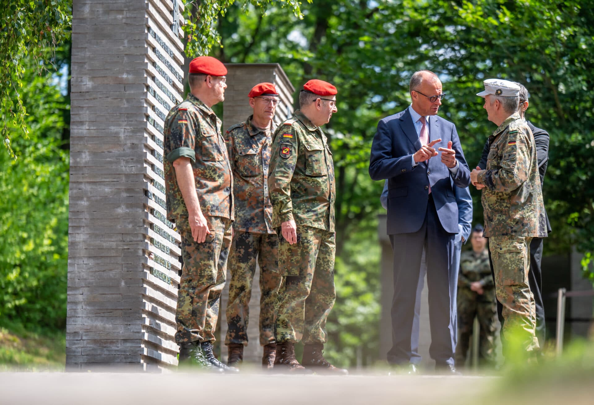 Rusia critică noua direcție a Berlinului: „Militarizarea Germaniei este un motiv de îngrijorare”