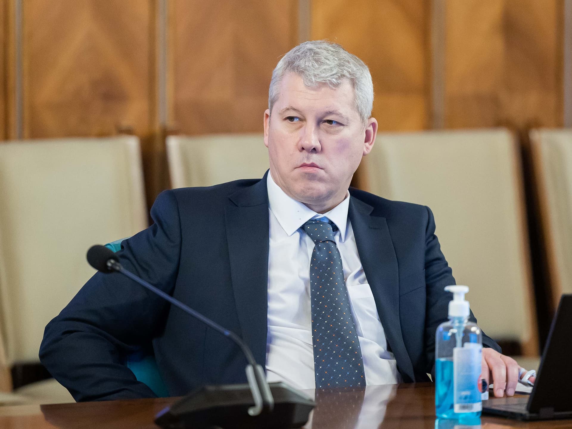 ȘOC ÎN PNL: Cătălin Predoiu demisionează după un deceniu de politică la vârf