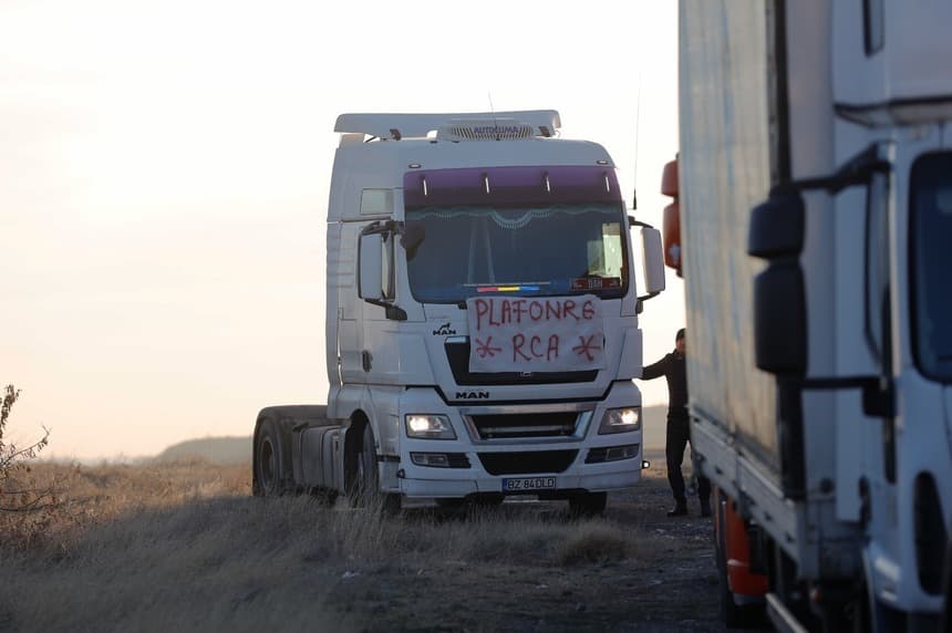 Sorin Grindeanu se întâlneşte din nou cu transportatorii