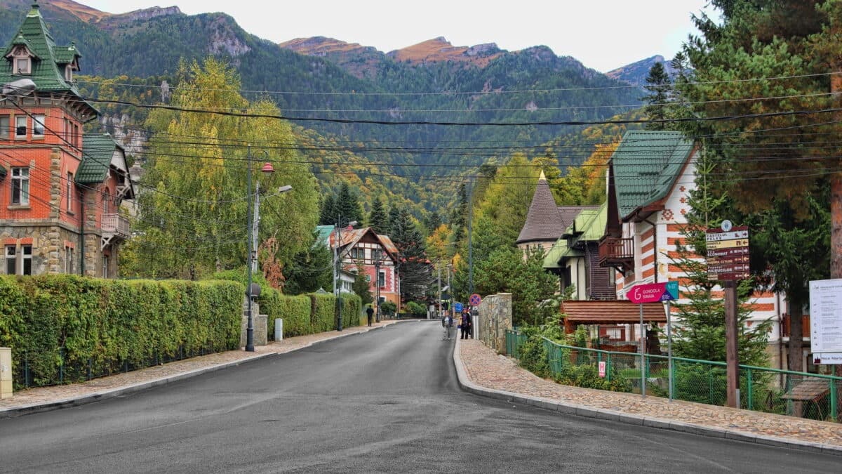 Sute de cabane şi vile, libere în perioada sărbătorilor. Preţurile au scăzut masiv