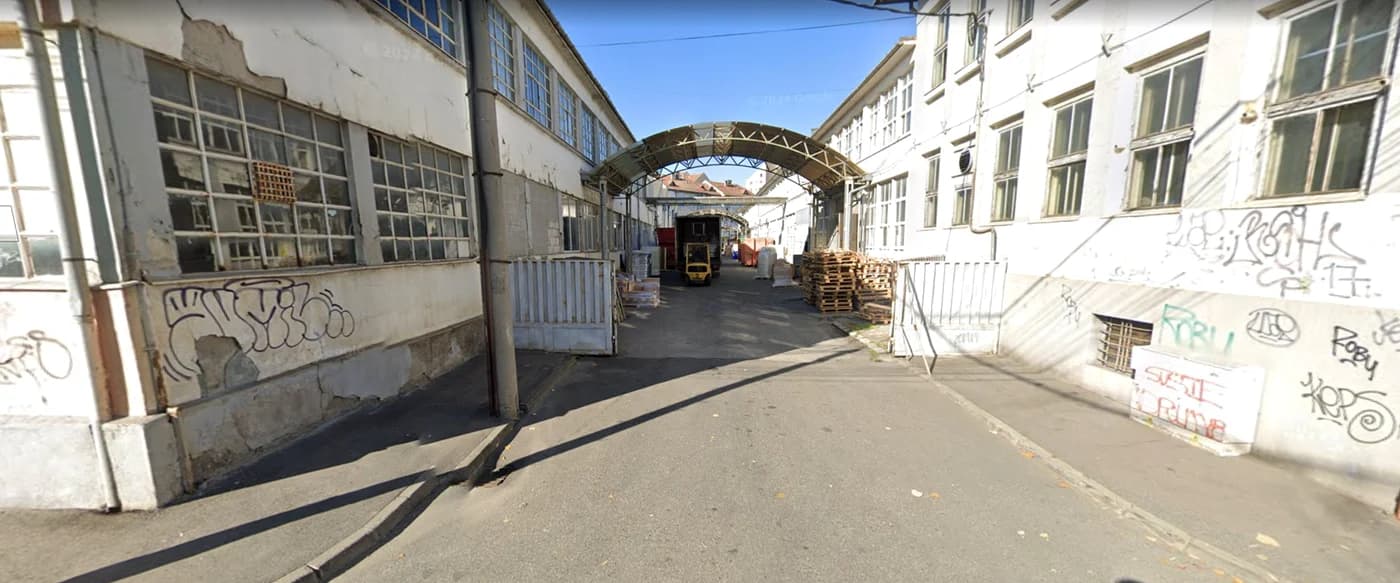 Terenul unei fabrici cu vechime de peste 100 de ani a fost vândut. Clădirile istorice scapă de demolare