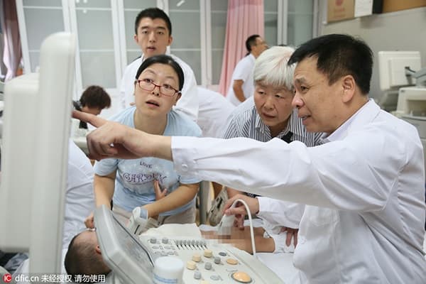 Tinerețe fără bătrânețe. Chinezii au descoperit un tratament cu efect de întinerire multi-sistemic