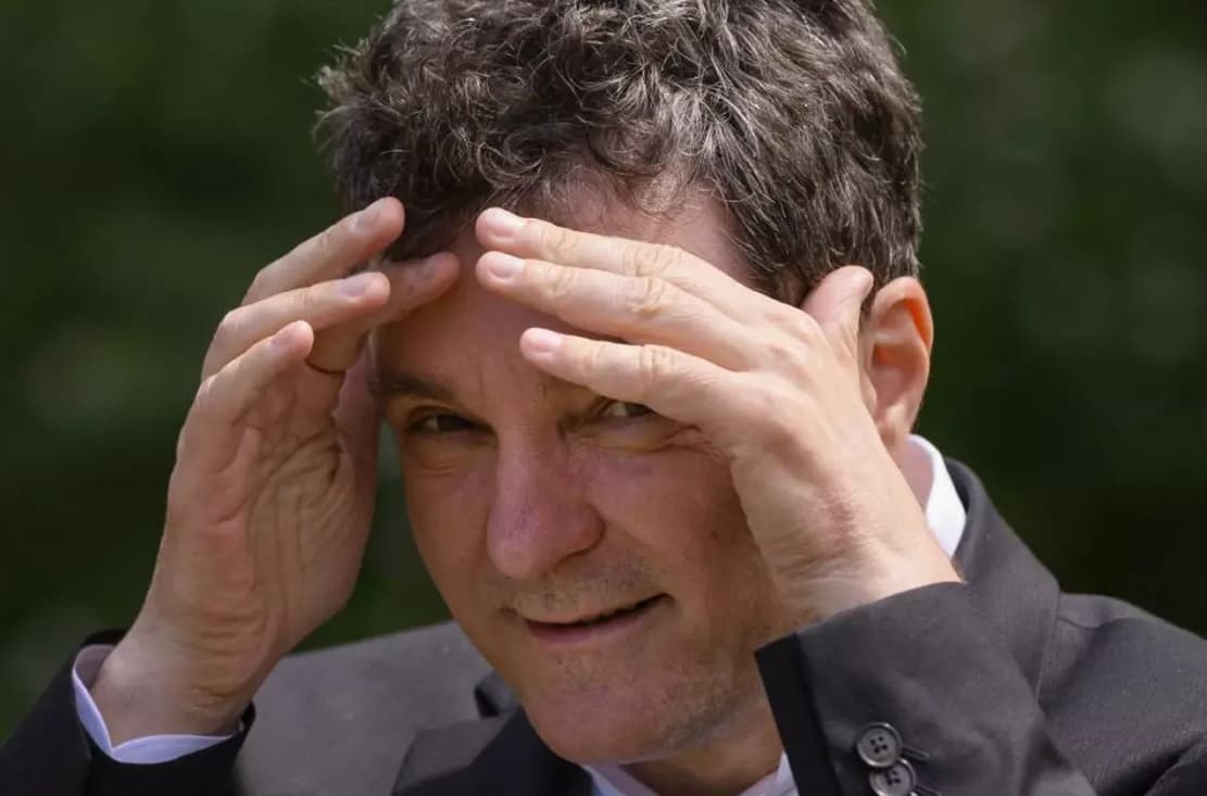 TOP 3 preferințe muzicale ale lui Nicușor Dan. Ce ascultă ar putea șoca mulți tinerii!