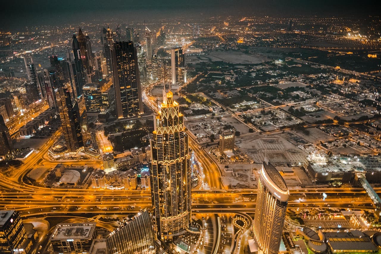 Tot mai mulți români cumpără locuințe în Dubai! Nu se percep taxe și impozite și duc profit de până la 15%