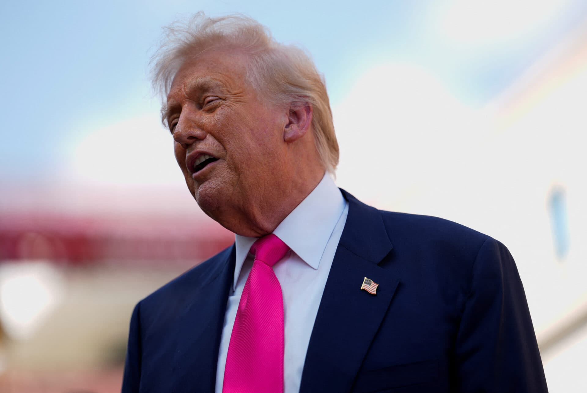 Trump face presiuni asupra Chinei și Indiei să renunțe la petrolul rusesc