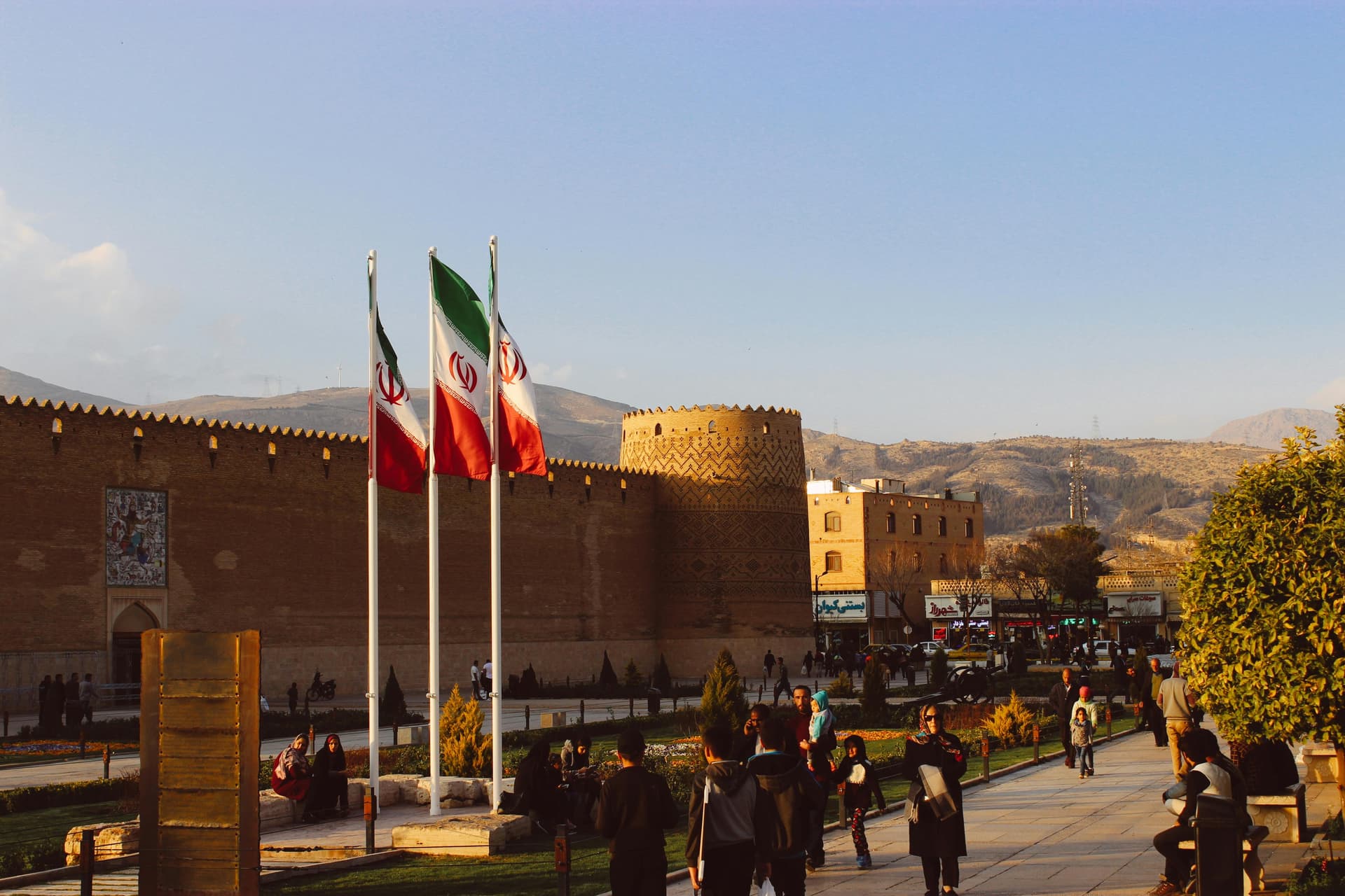 UE prelungește până în 2027 sancțiunile pentru încălcarea drepturilor omului în Iran