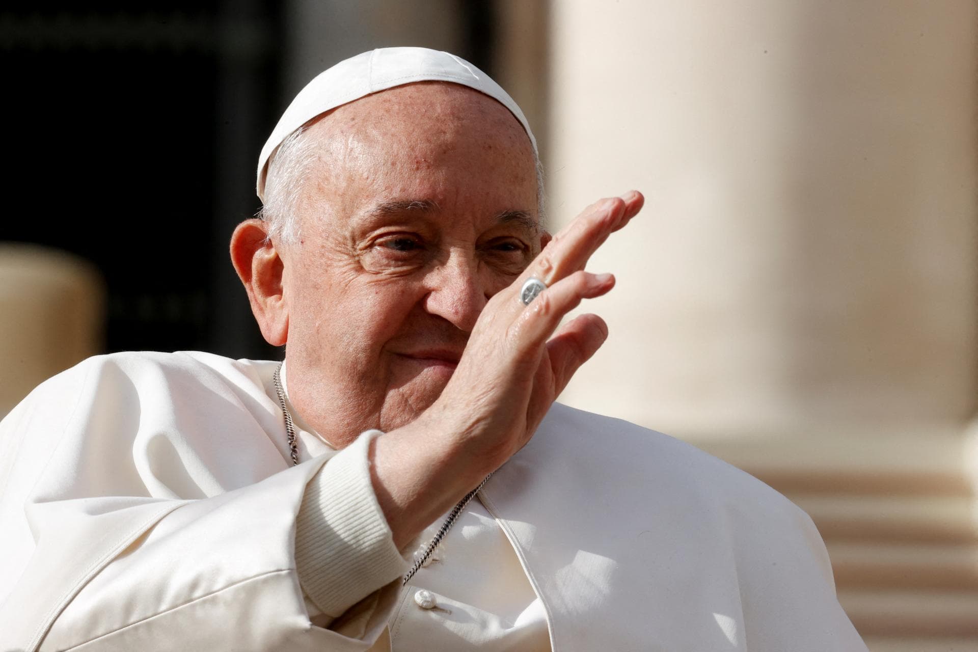 Ultima oră: A murit Papa Francisc