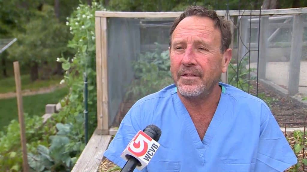 Un american a scăpat cu viață după ce a fost înghițit de o balenă