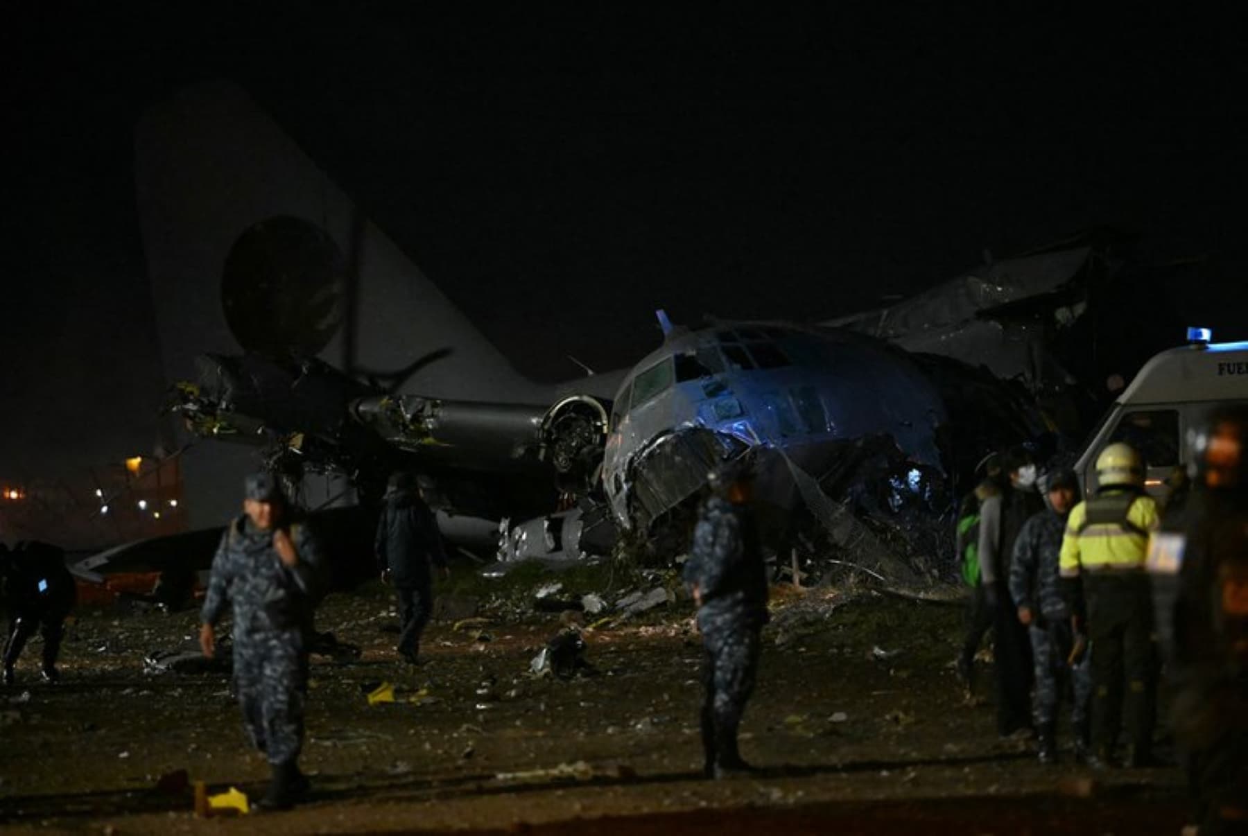 Un avion plin cu bani s-a prăbușit. A urmat haosul