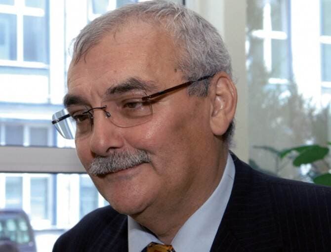Un LEGENDAR bancher român a murit azi dimineață de coronavirus