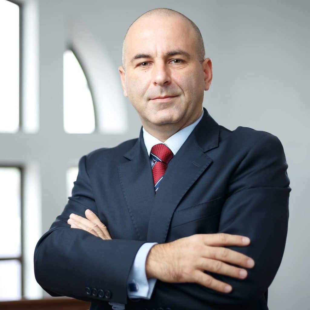 Un MBA înseamnă echilibru între dezvoltare personală și dezvoltare profesională! Aplică acum pentru locurile speciale la Bucharest Business School!