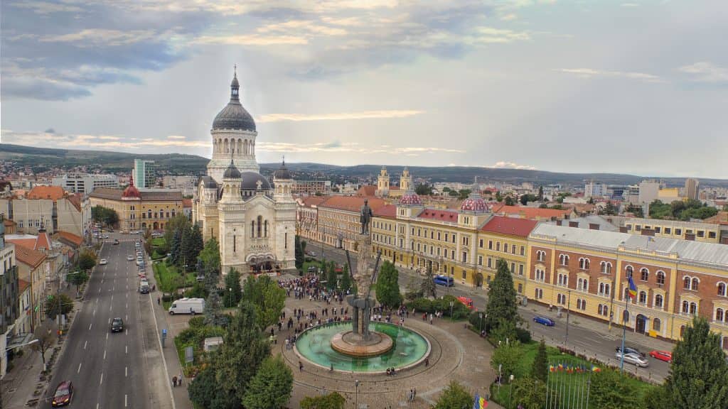 Vicar episcopal a fost acuzat pentru delapidarea a 3 milioane de lei din fondurile eparhiei. Procurorii l-au reținut