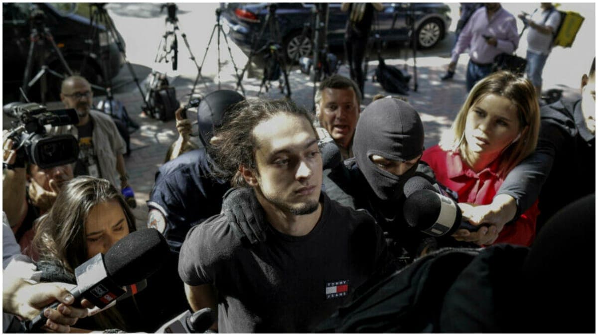 Vlad Pascu le-a cerut magistraților să fie plasat în arest la domiciliu ca să învețe pentru facultate