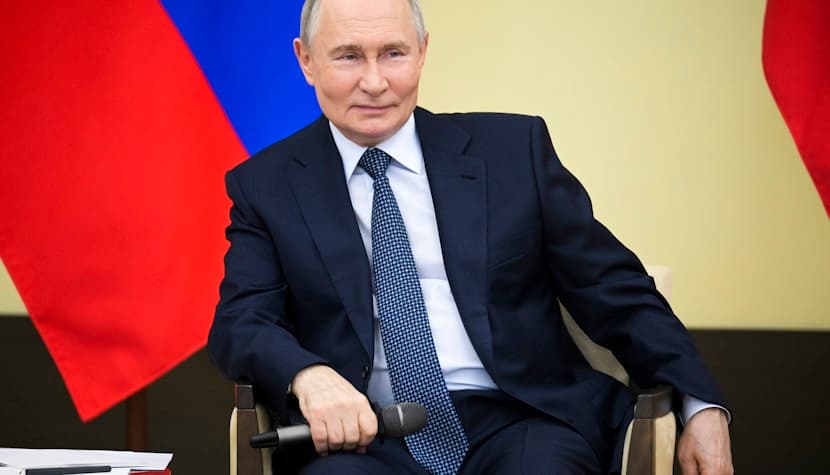 Vladimir Putin a reacționat după renumărarea voturilor din primul tur al alegerilor prezidențiale din România