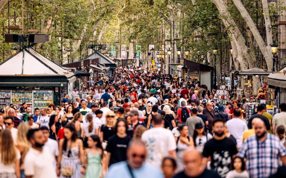 Destinațiile europene unde turiștii NU MAI SUNT PRIMIȚI cu brațele deschise