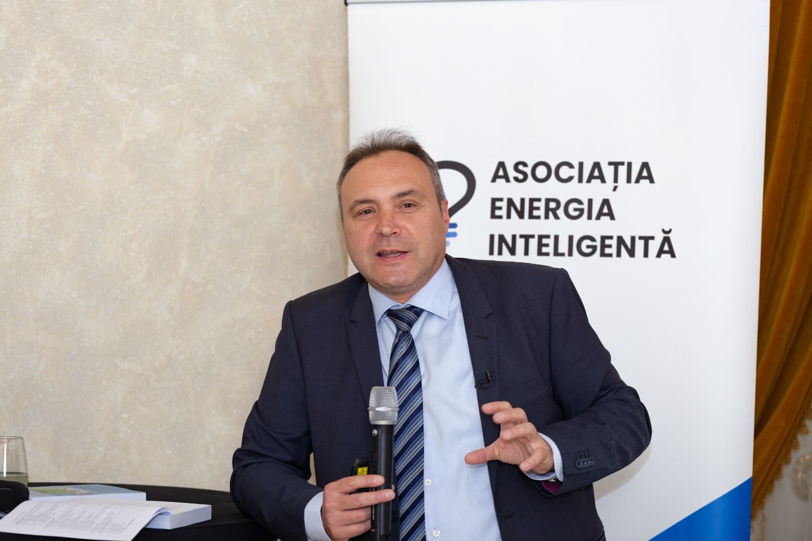 Veste bună pentru șoferi: România nu riscă să rămână fără carburanți. Expert: „Avem stocuri suficiente, pericolul real este panica”