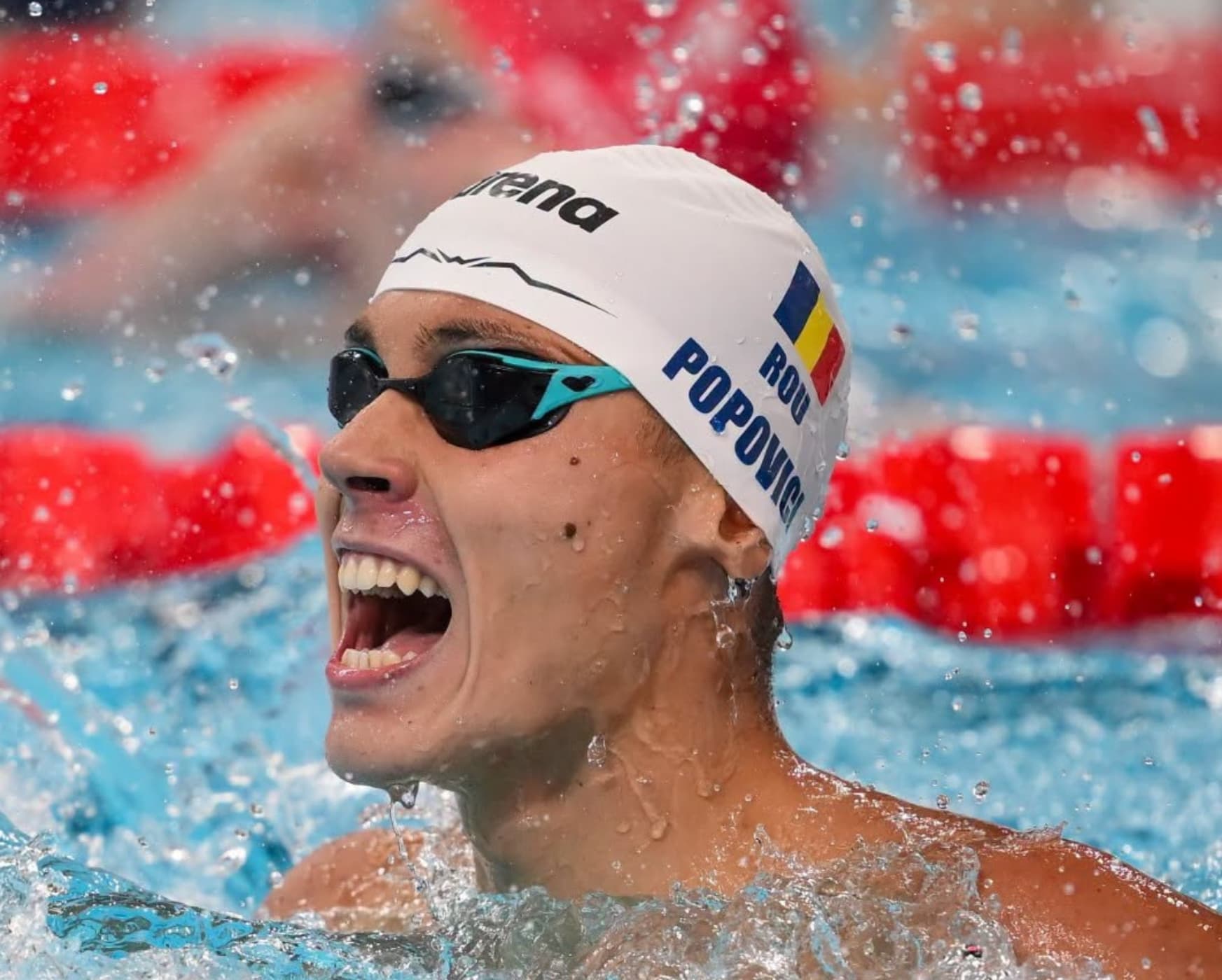 David Popovici, calificare spectaculoasă în finala de 100 m liber la Europenele de la Paris. A stabilit recordul competiției