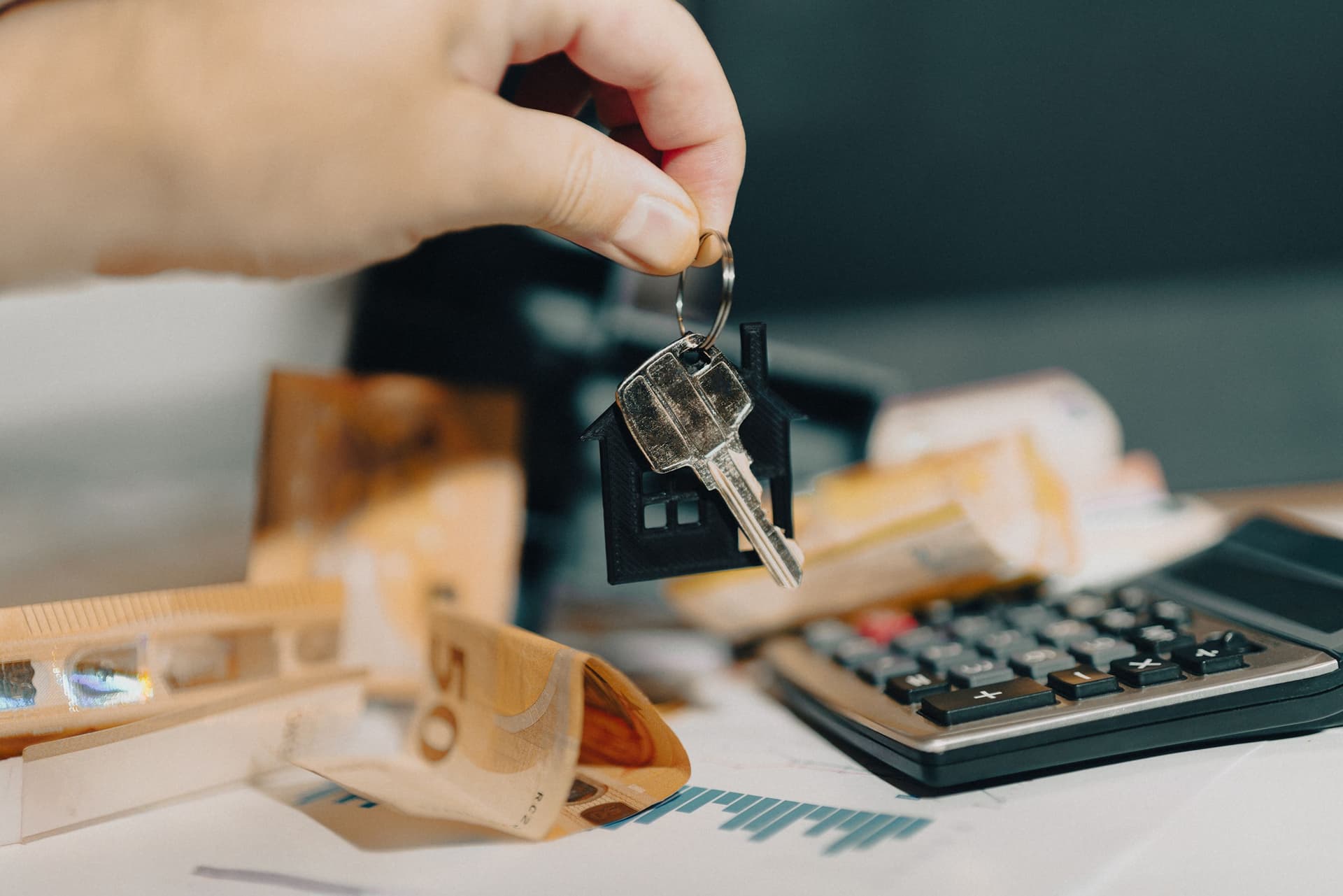 Prima Casă vs. credit ipotecar normal: care este mai avantajos?