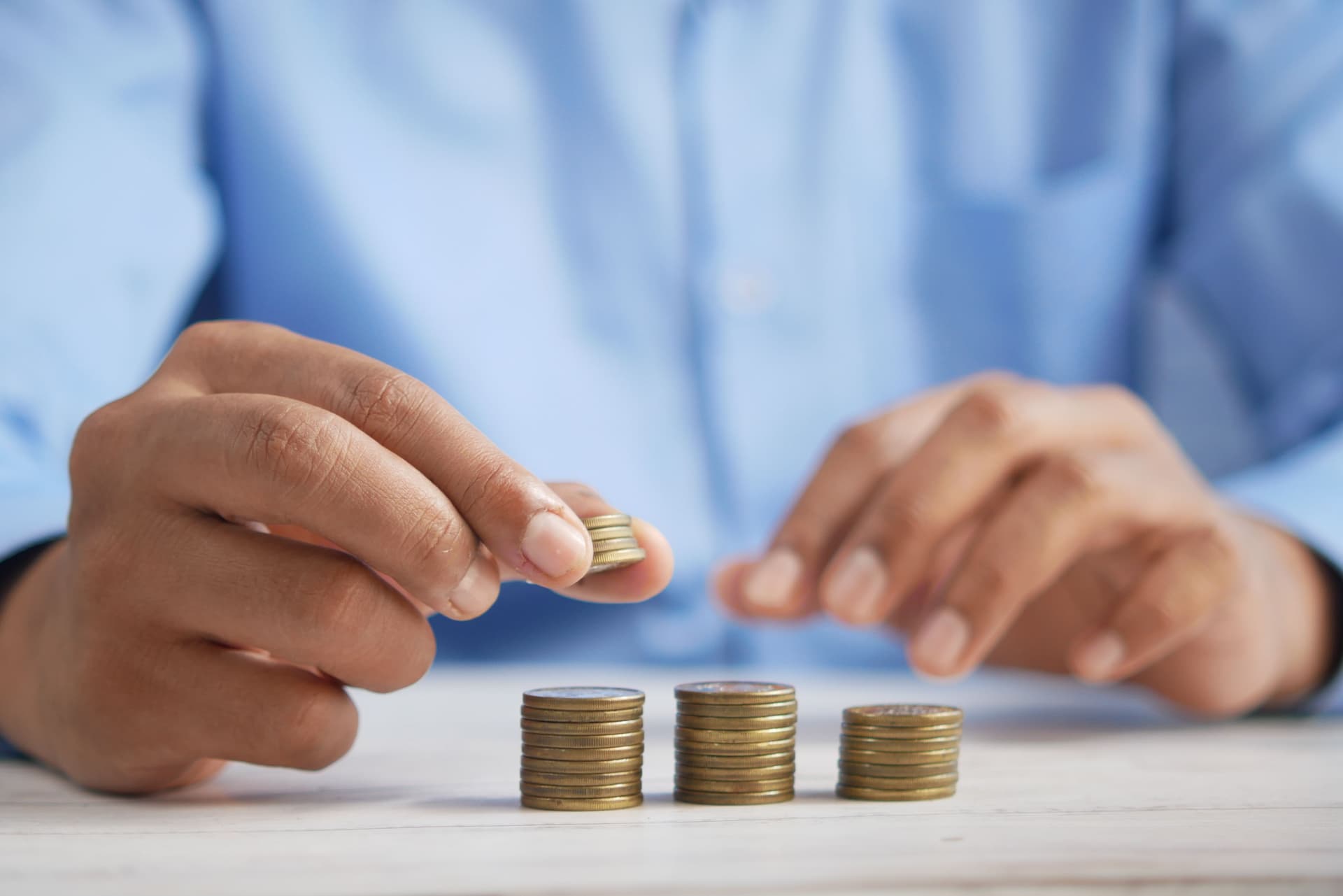 ETF vs fond mutual: care e mai bun pentru un român?