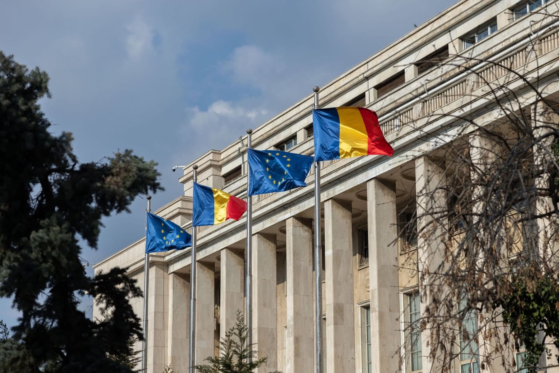 România, 110 zile fără guvern cu puteri depline