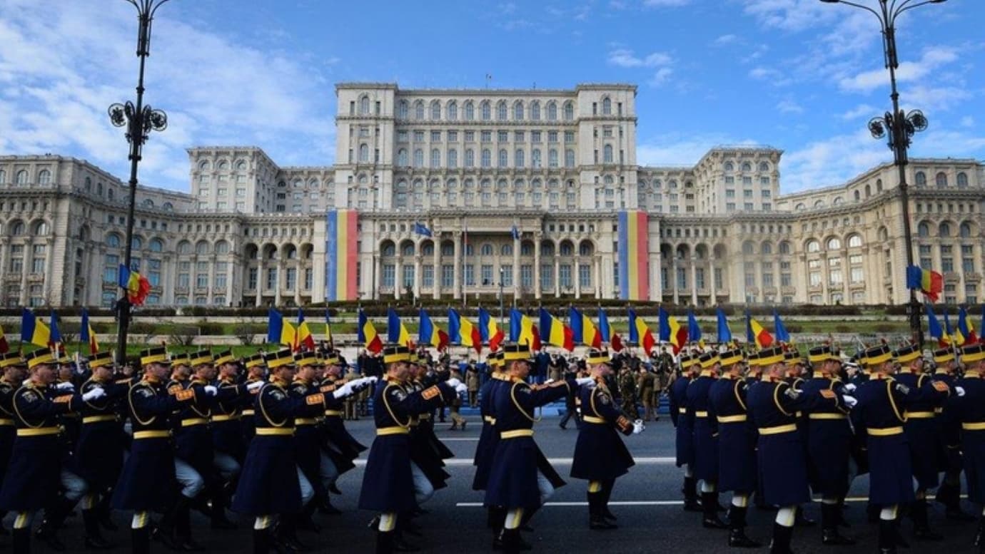 România defilează spre o zonă extrem de periculoasă: Eșecul legii salarizării crește riscul pierderii ratingului