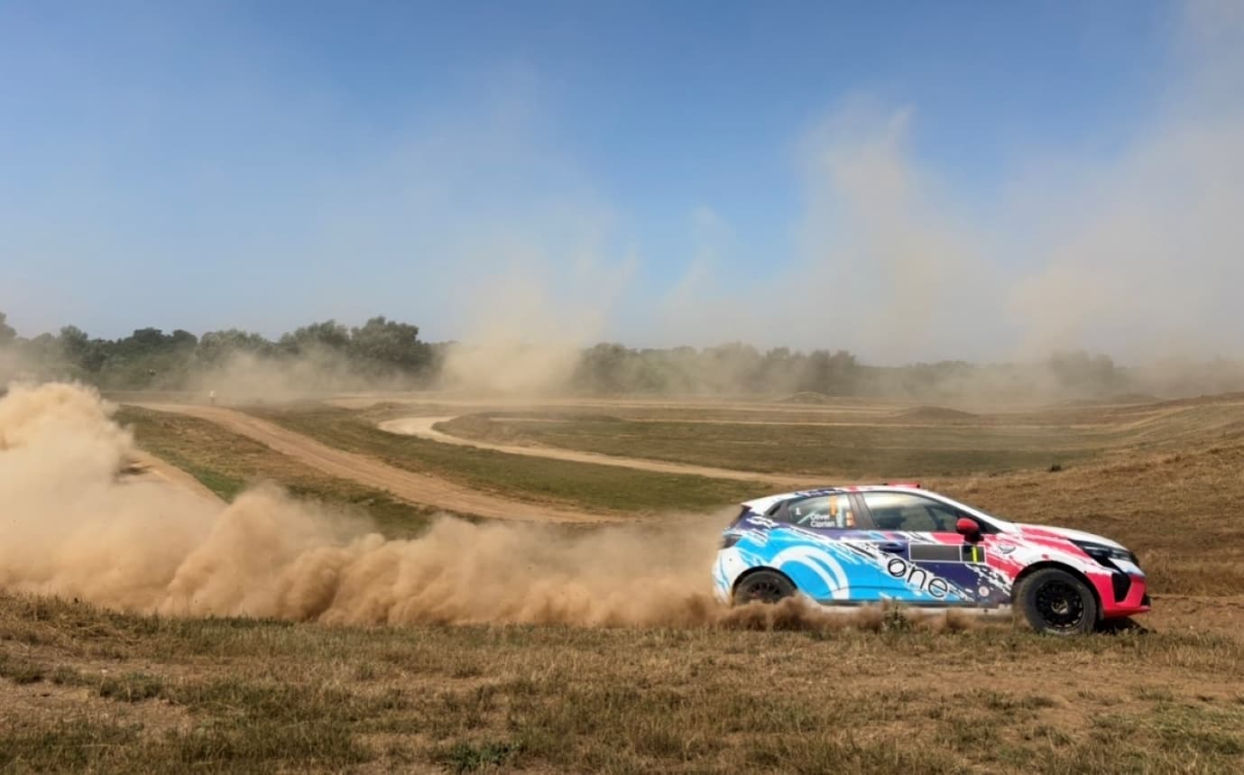 Campion la 14 ani și fără telefon mobil! Oliver Diaconescu își trăiește pasiunea pentru motorsport după reguli stricte