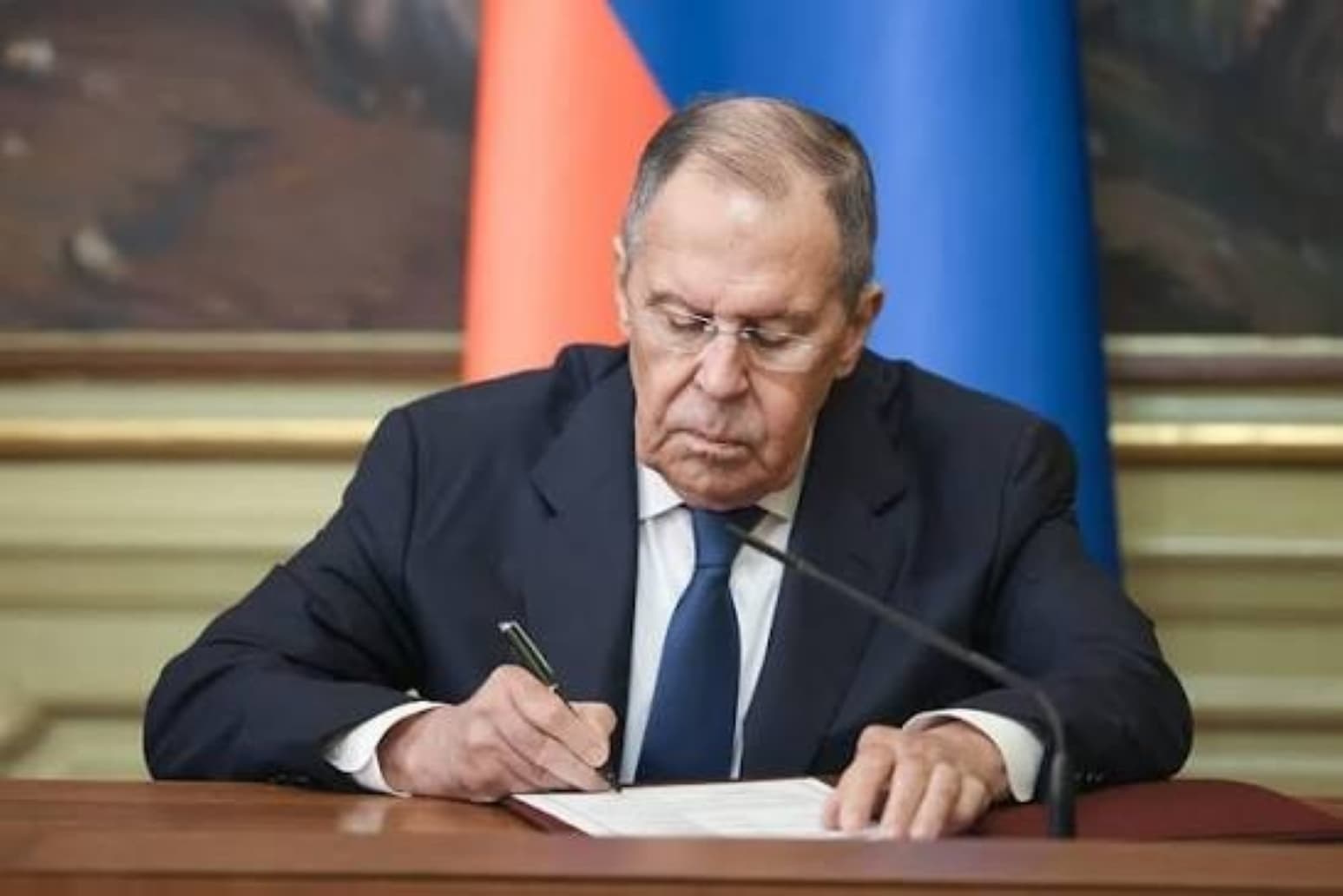 Lavrov acuză Germania că vrea din nou război cu Rusia. Moscova reacționează după închiderea ultimului consulat rus și a „Casei Ruse”