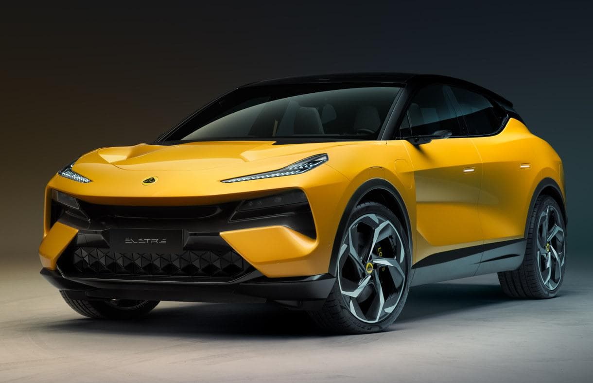 Lotus revine în România. Supercarurile britanice intră din oficial, cu reprezentanță. Mărcile de LUX care se bat pe piața românească!