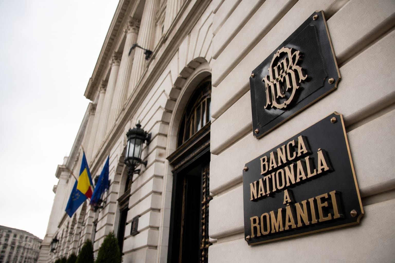 De ce contează dobânda BNR pentru ratele și economiile românilor
