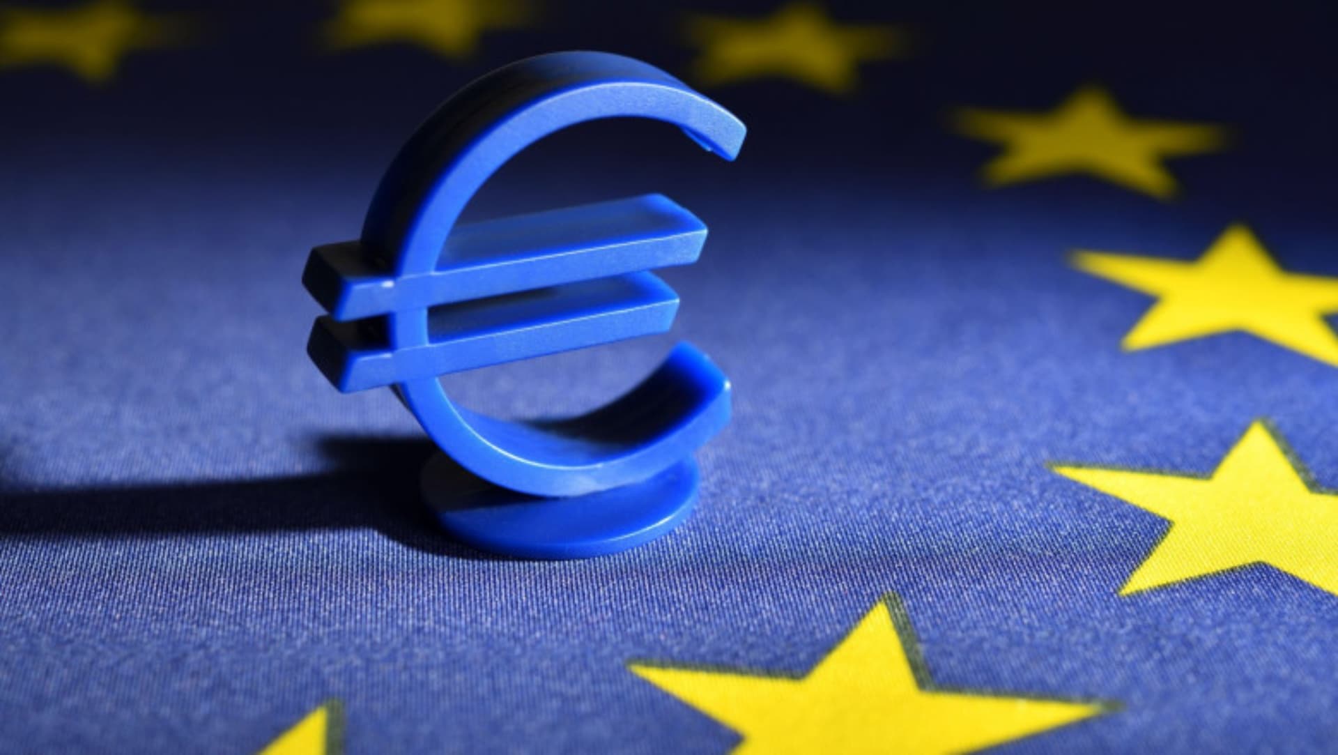 Europa pierde cel puțin 120 de miliarde de euro din investiții în fiecare an. Investitorii se lovesc de 27 de sisteme diferite