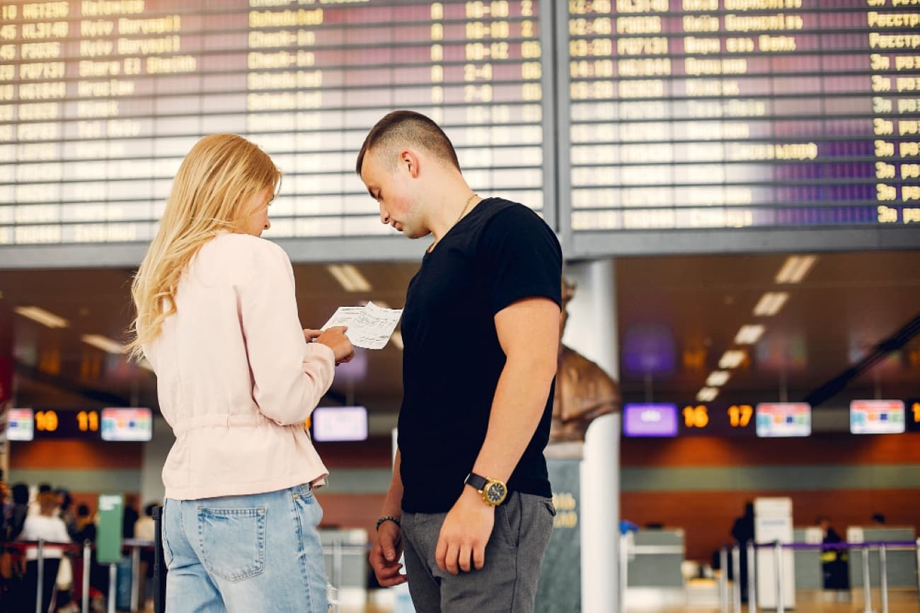 Zbor anulat: care sunt condițiile pentru a beneficia de dreptul la compensație și ce trebuie să faci înainte să pleci din aeroport