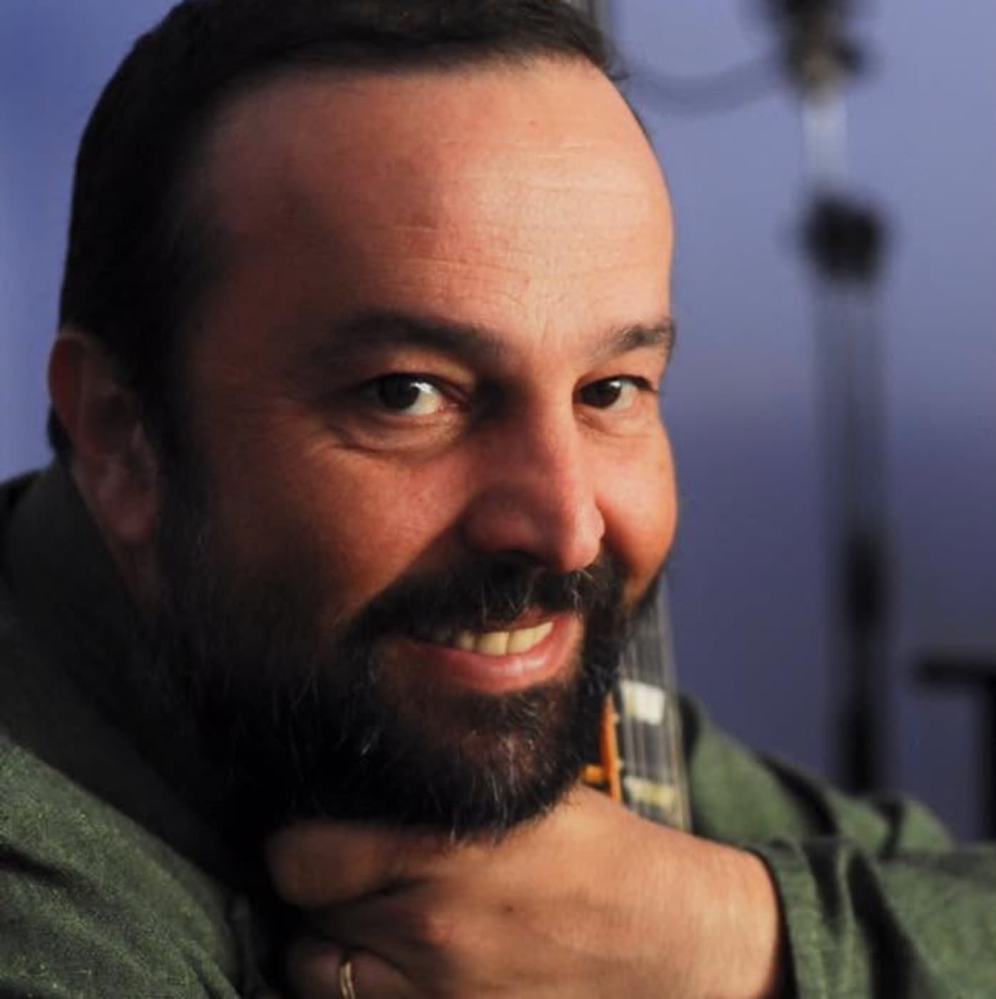 10 ani fără Ioan Gyuri Pascu. Prietenii și colegii îl readuc pe scenă la București și Agnita: „Din dragoste pentru Gyuri”