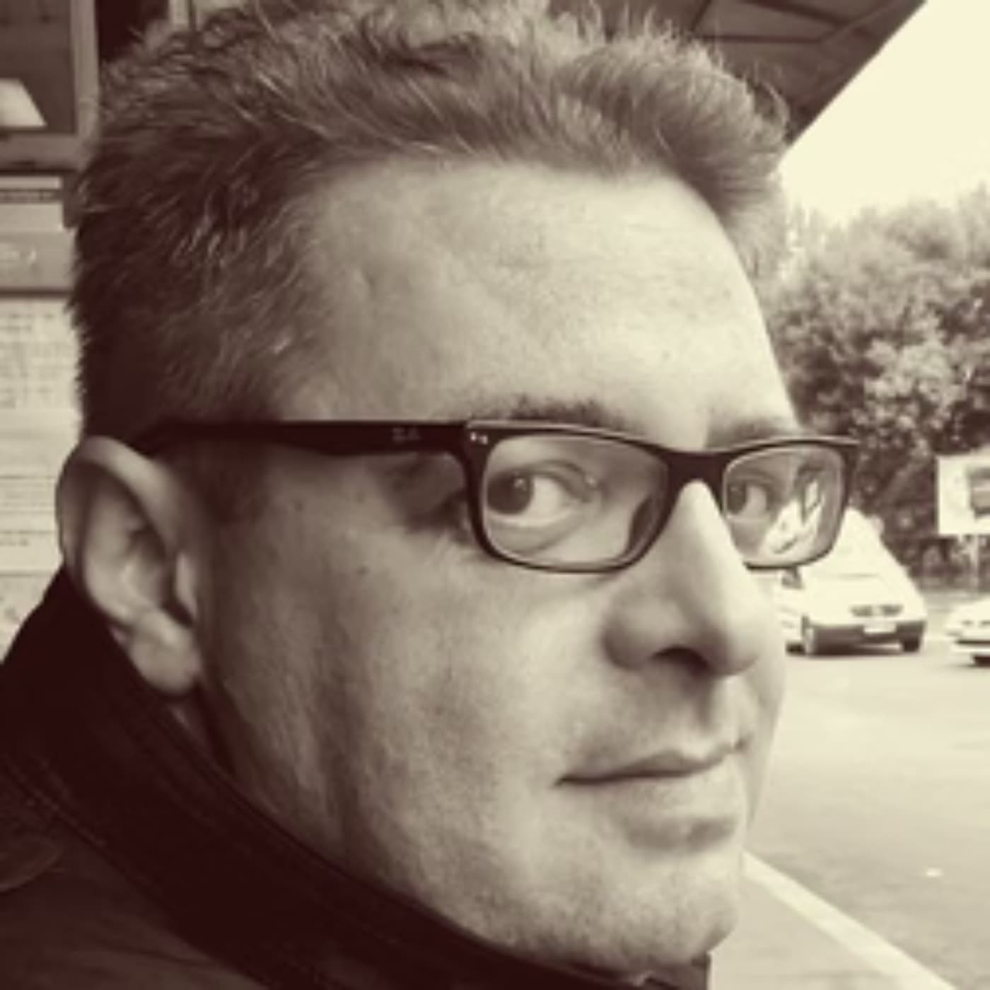 A murit Patrick André de Hillerin, jurnalistul care a scris pentru Cațavencu încă din anii ’90. Avea doar 52 de ani