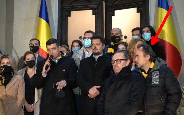 Omagiu pentru DRAGNEA de la un lider AUR! Cântări la nai și îmbrățișări